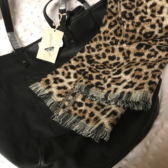 Blanket Scarf New /animal print - Picture 1 of 2